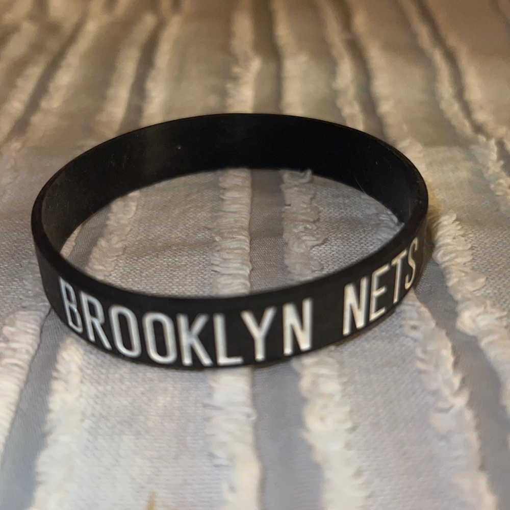 Brooklyn Nets Rubber Cuff